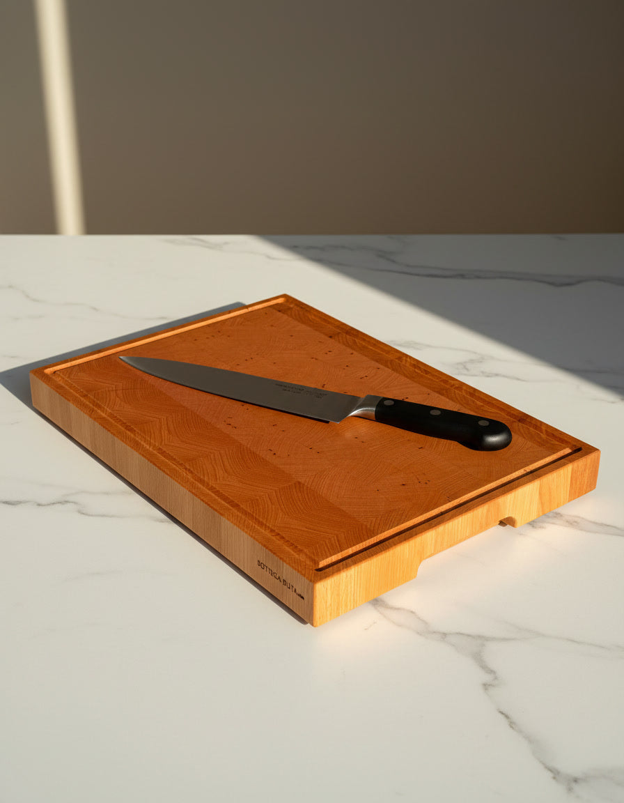 tagliere in legno professionale da cucina resistente end grain con canalina raccogli liquidi